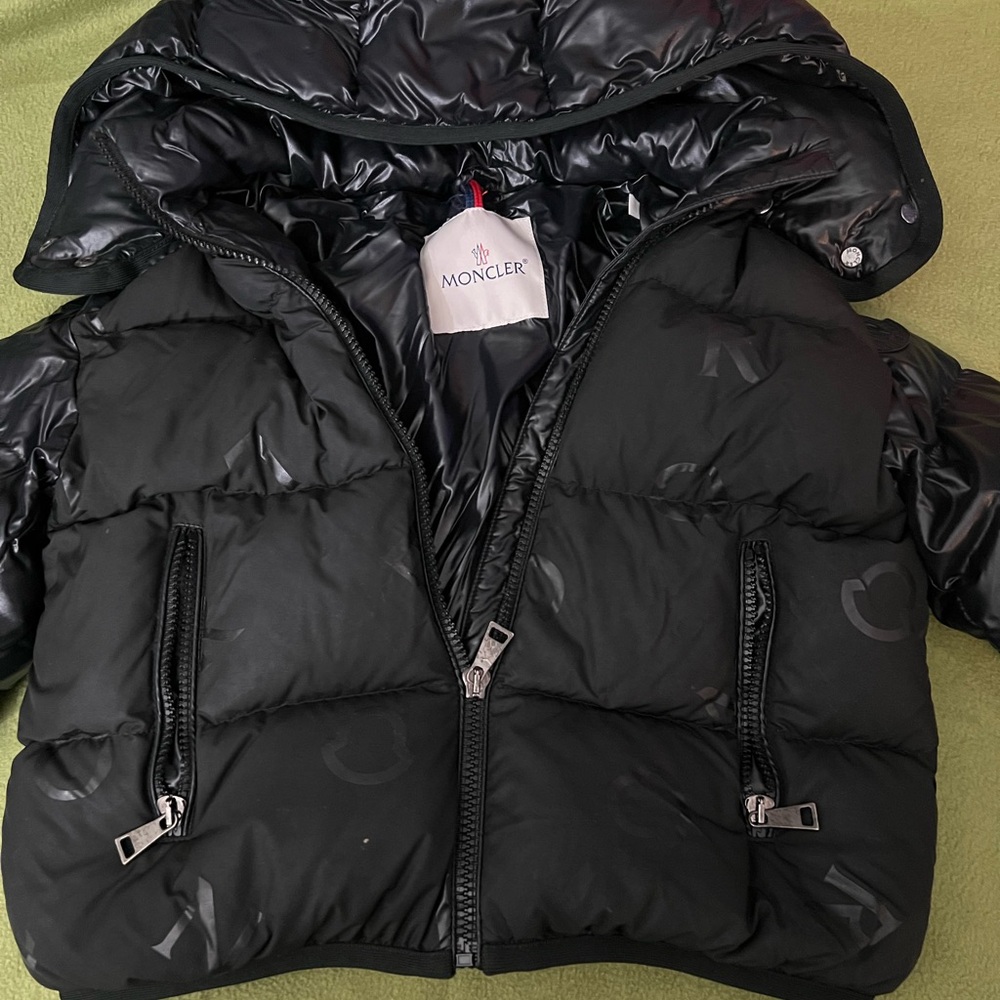 MONCLER